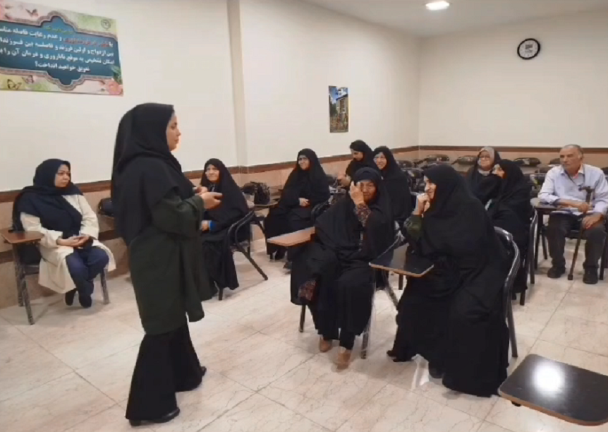 دوره خود مراقبتی و تقویت حافظه ویژه سالمندان در شرایط بحرانی جنگ در مرکز سلامت جامعه علیزاده برگزار گردید.