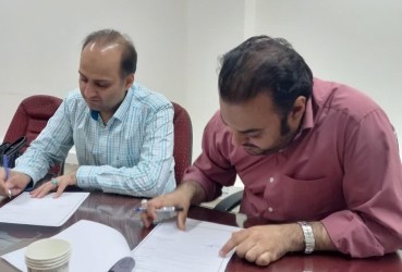 انعقاد تفاهم‌نامه همکاری پژوهشی میان کمیته تحقیقات دانشجویی و مرکز تحقیقات توسعه اجتماعی دانشگاه